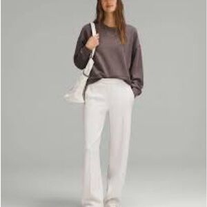 Lululemon Softstreme Perfectly Oversized Cropped Crew- Java- Size 8